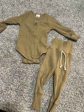 Little one shop Ribbed Two-Piece Baby Set in Olive Brown